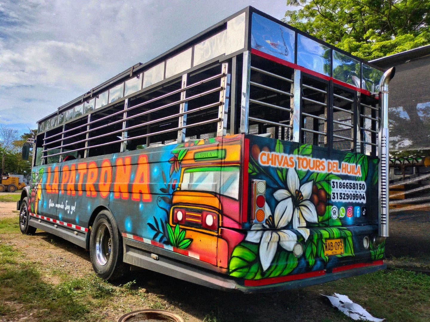 Chiva rumbera pintada a mano